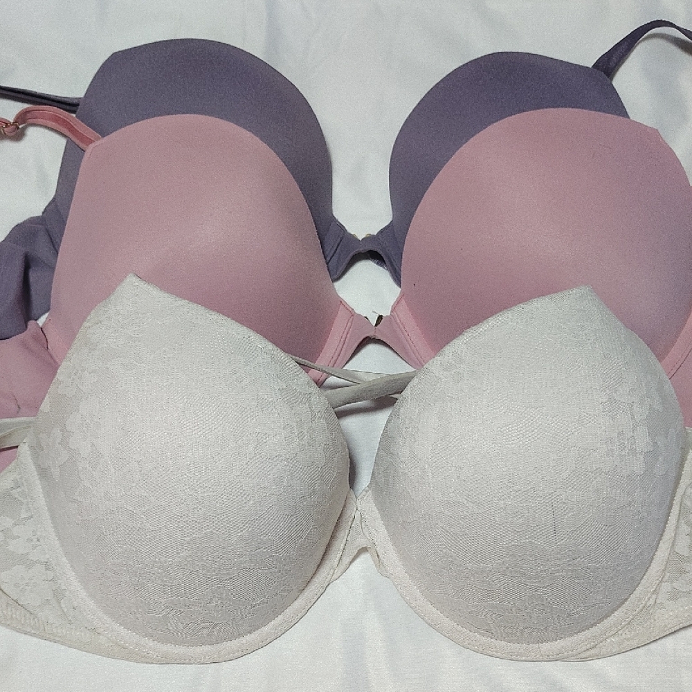 Lot Of 3 Victorias Secret Bras 34d